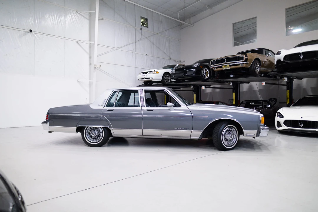 1985 Pontiac Parisienne - Image 28 of 31