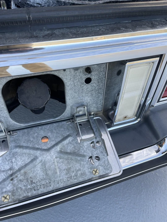 1985 Pontiac Parisienne - Image 26 of 31