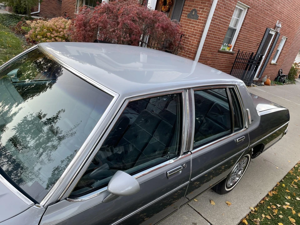 1985 Pontiac Parisienne - Image 19 of 31