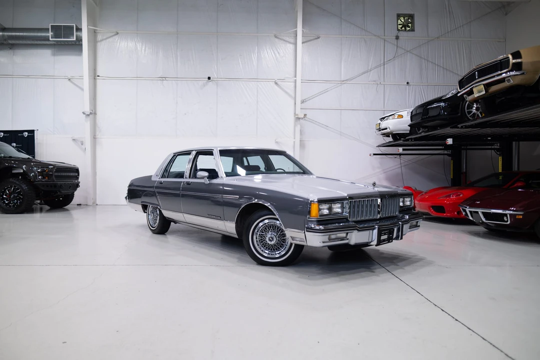 1985 Pontiac Parisienne - Image 2 of 31