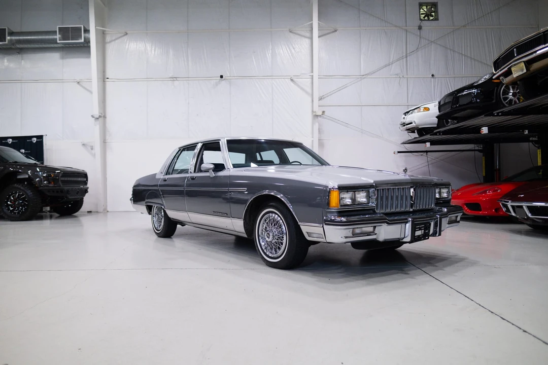 1985 Pontiac Parisienne - Image 3 of 31