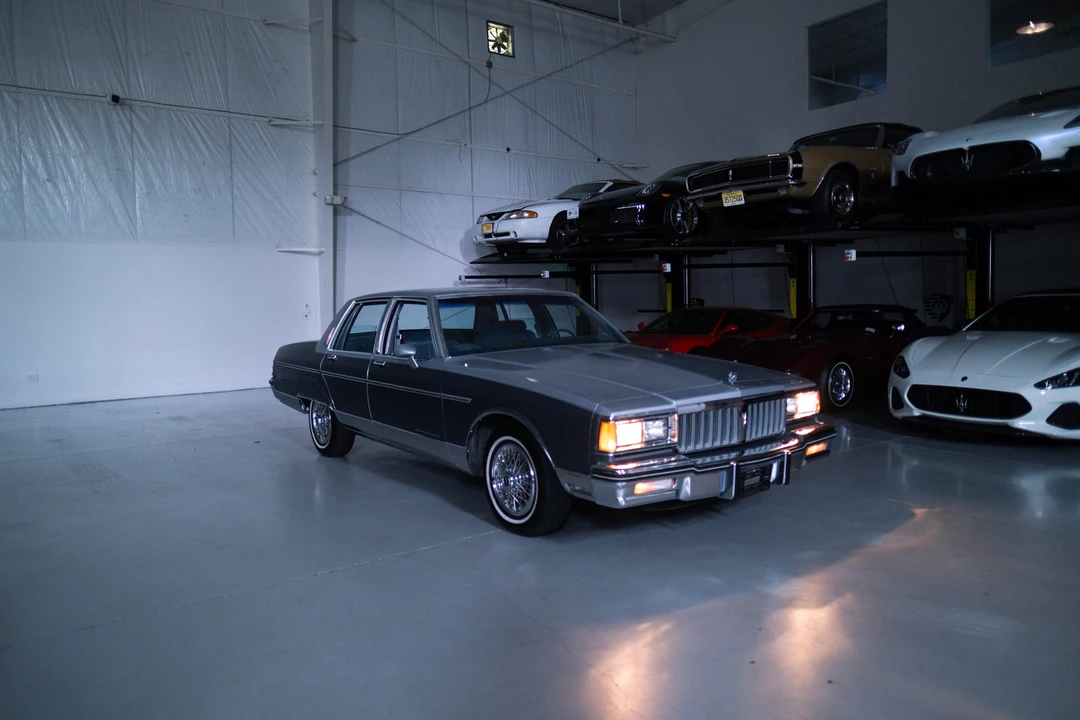 1985 Pontiac Parisienne - Image 29 of 31