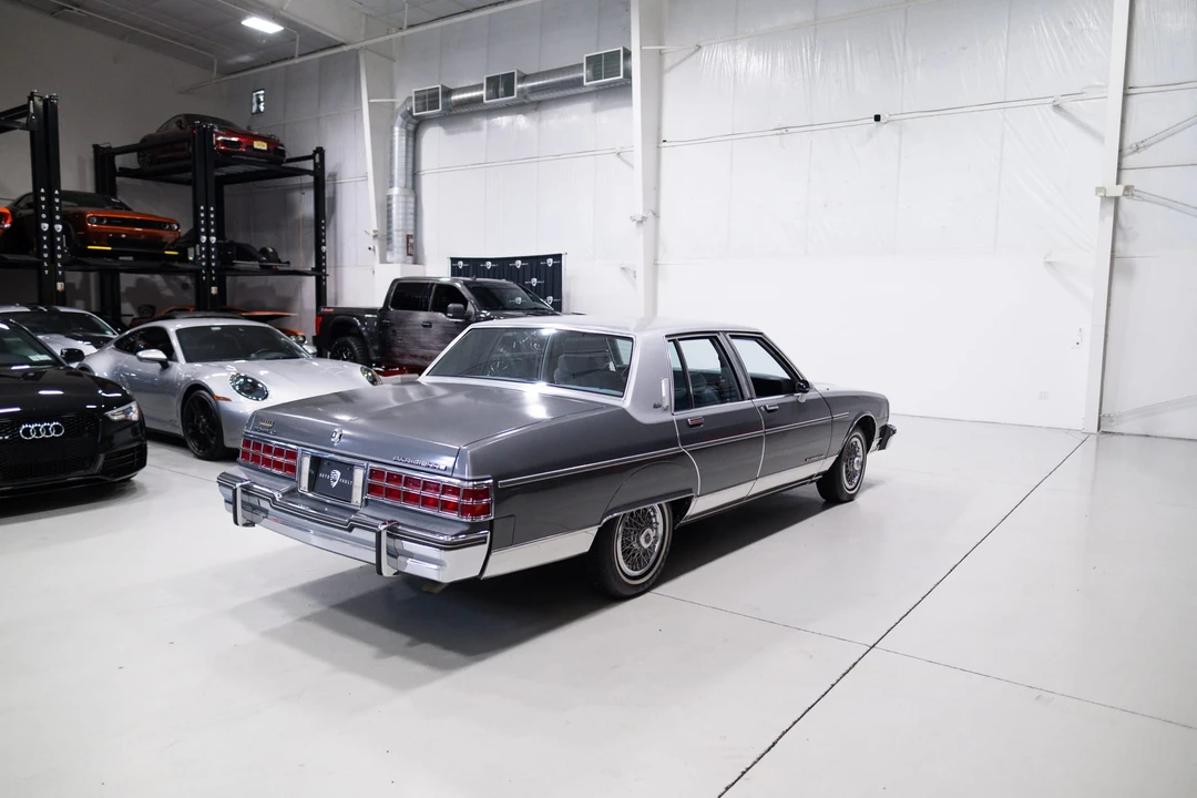 1985 Pontiac Parisienne - Image 24 of 31