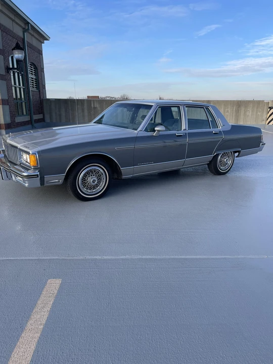1985 Pontiac Parisienne - Image 3 of 31