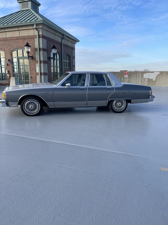 1985 Pontiac Parisienne - Image 15 of 31