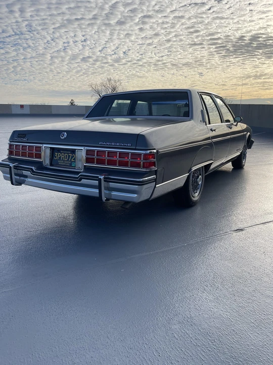 1985 Pontiac Parisienne - Image 12 of 31