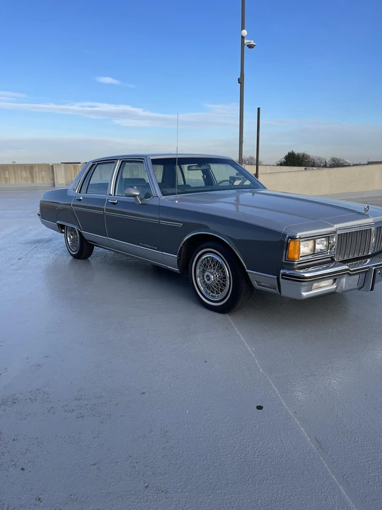 1985 Pontiac Parisienne - Image 9 of 31
