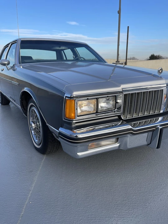 1985 Pontiac Parisienne - Image 29 of 31