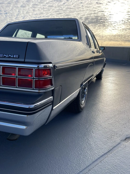 1985 Pontiac Parisienne - Image 31 of 31