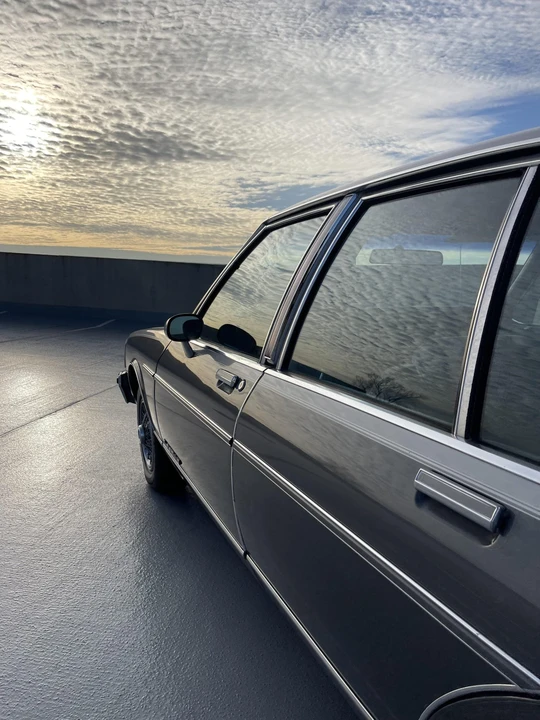 1985 Pontiac Parisienne - Image 21 of 31