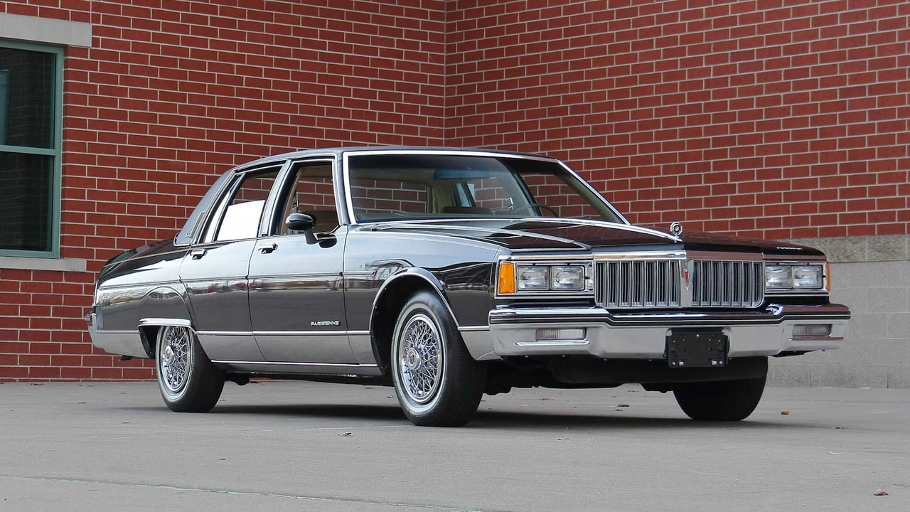 1985 Pontiac Parisienne - Image 24 of 26