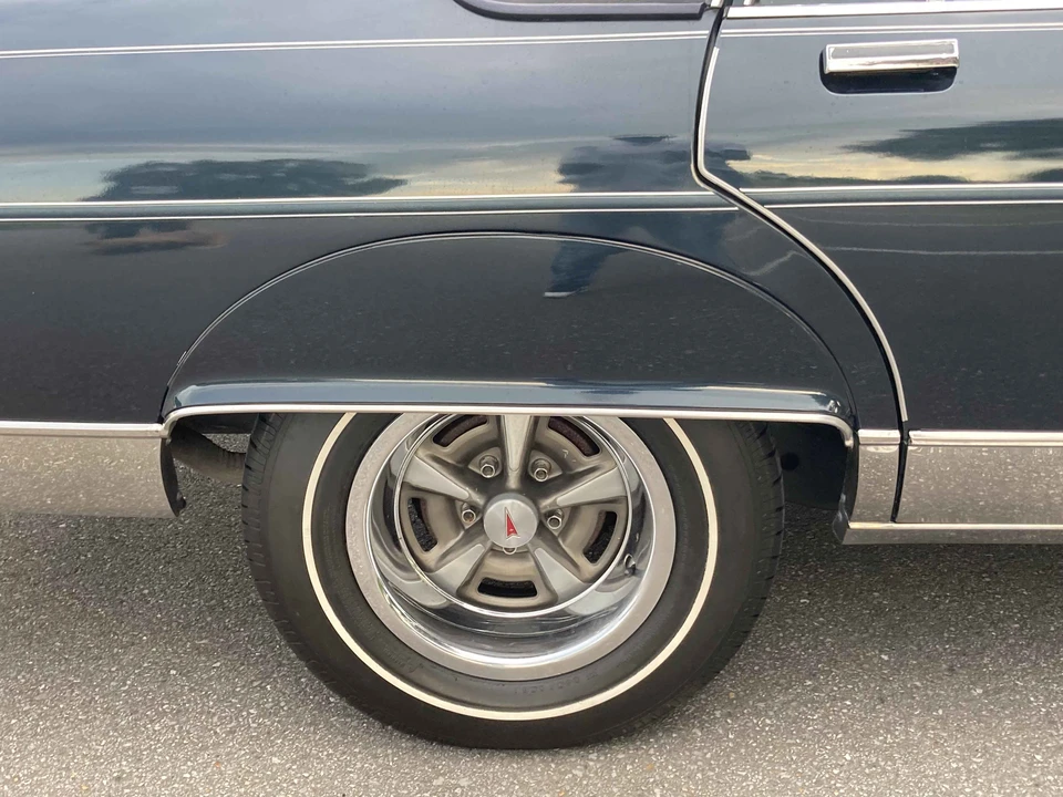 1985 Pontiac Parisienne - Image 12 of 31