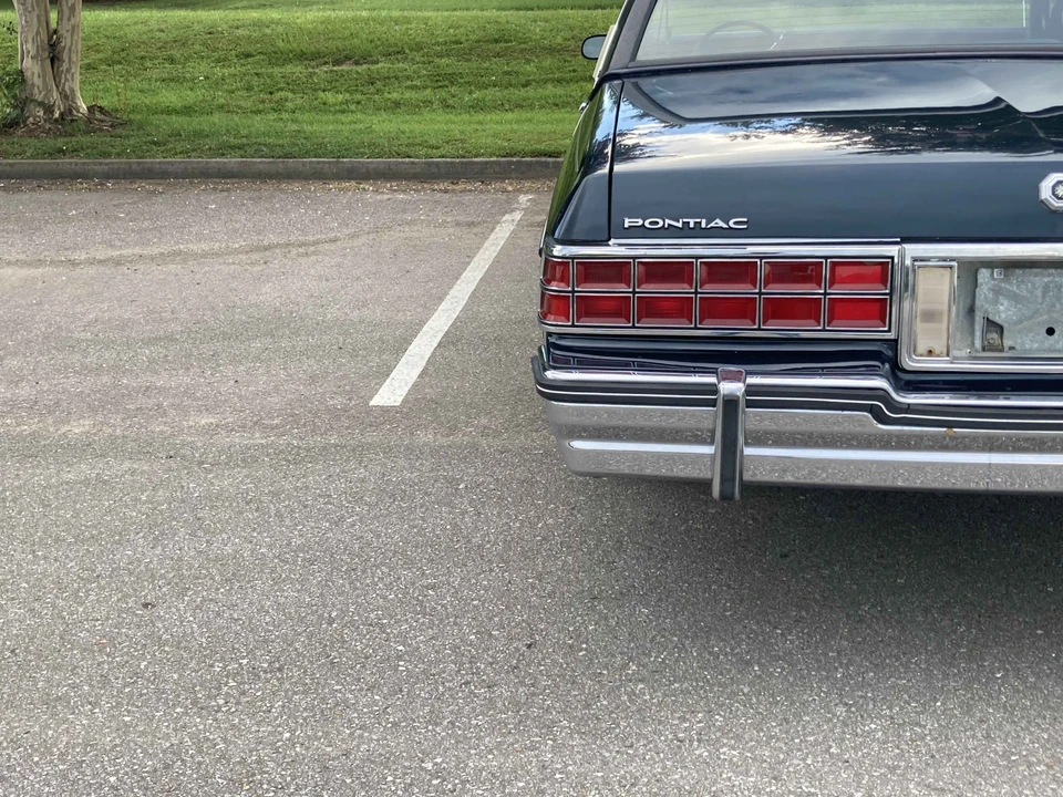 1985 Pontiac Parisienne - Image 20 of 31