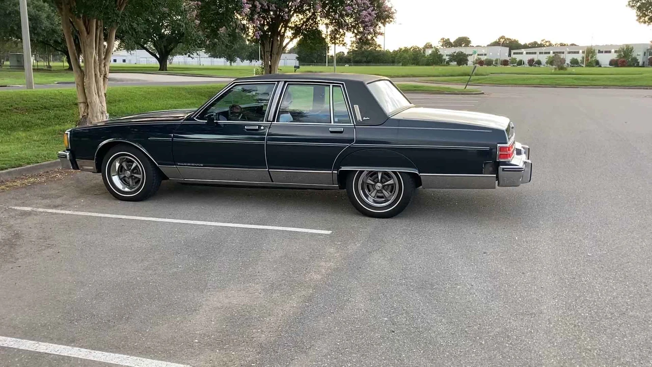 1985 Pontiac Parisienne - Image 5 of 31