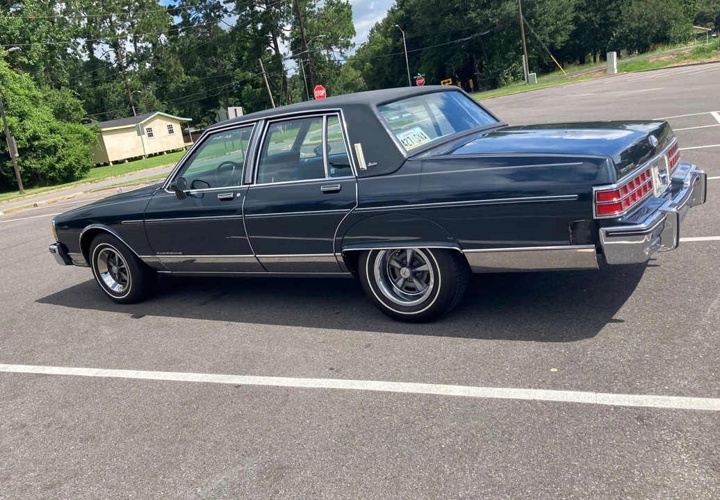 1985 Pontiac Parisienne - Image 6 of 31