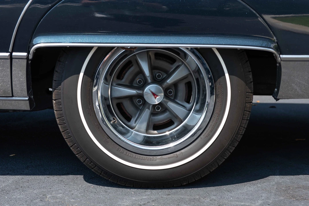 1985 Pontiac Parisienne - Image 13 of 31