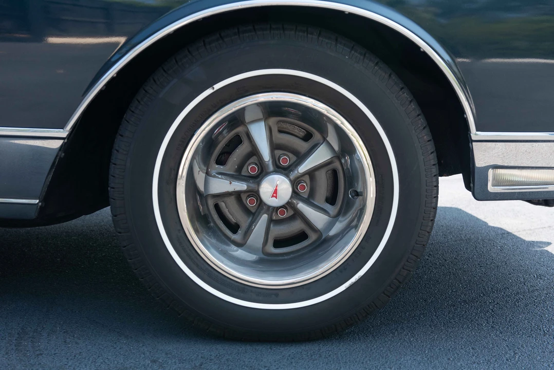 1985 Pontiac Parisienne - Image 14 of 31