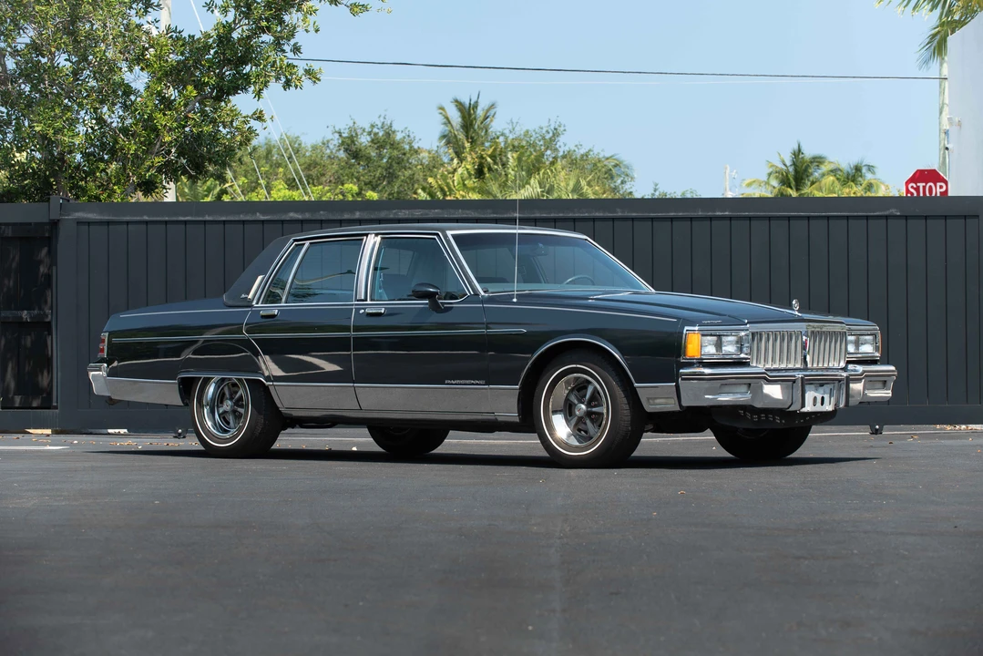 1985 Pontiac Parisienne - Image 2 of 31