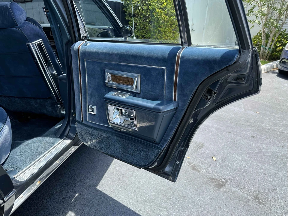 1985 Pontiac Parisienne - Image 30 of 31
