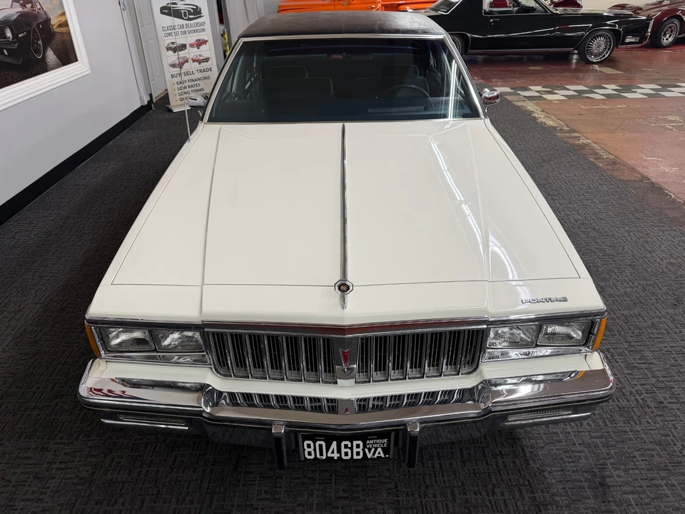 1985 Pontiac Parisienne - Image 5 of 31