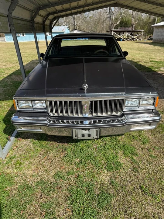 1985 Pontiac Parisienne - Image 4 of 10