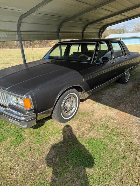 1985 Pontiac Parisienne - Image 5 of 10