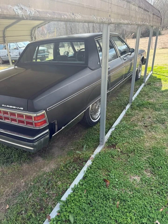 1985 Pontiac Parisienne - Image 2 of 10