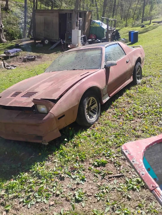 1985 Pontiac Firebird Trans Am 3rd Gen - Image 5 of 5