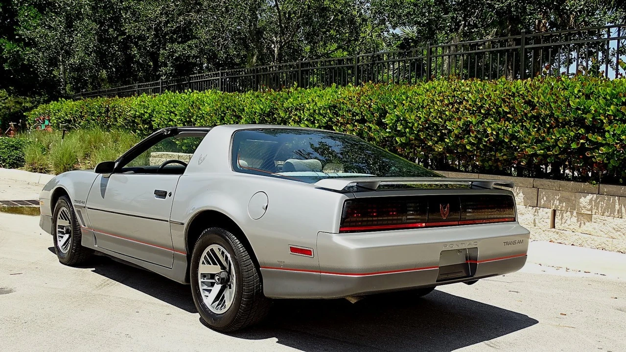 1985 Pontiac Firebird Trans Am 3rd Gen - Image 6 of 27