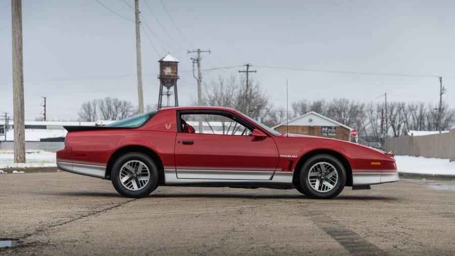 1985 Pontiac Firebird Trans Am 3rd Gen - Image 8 of 12