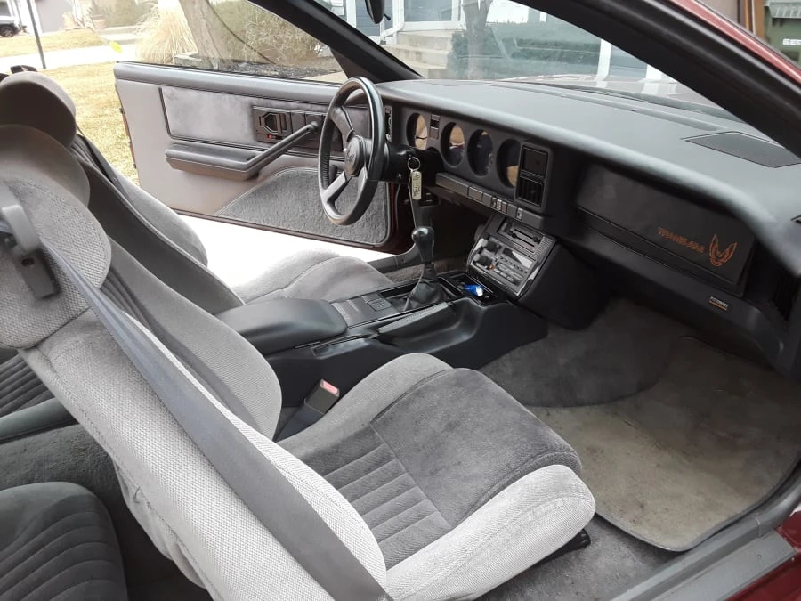 1985 Pontiac Firebird Trans Am 3rd Gen - Image 5 of 12