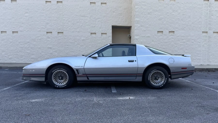 1985 Pontiac Firebird Trans Am 3rd Gen - Image 2 of 10