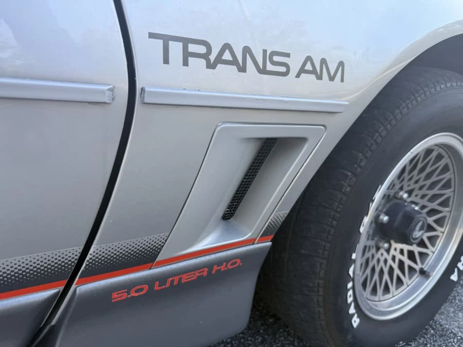 1985 Pontiac Firebird Trans Am 3rd Gen - Image 5 of 10