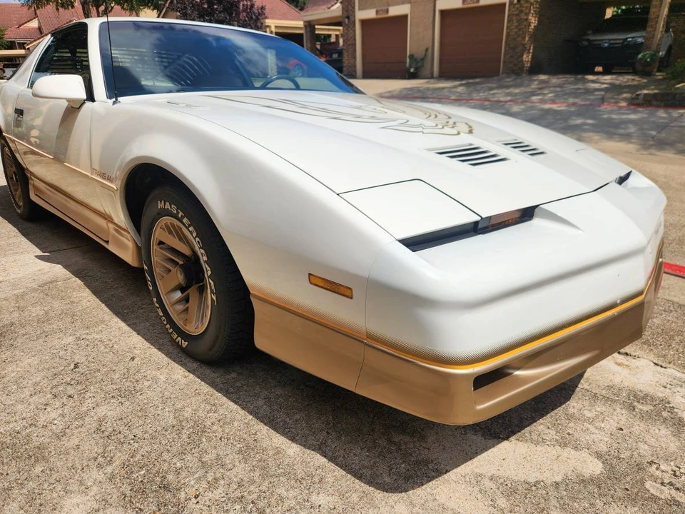 1985 Pontiac Firebird Trans Am 3rd Gen - Image 4 of 24