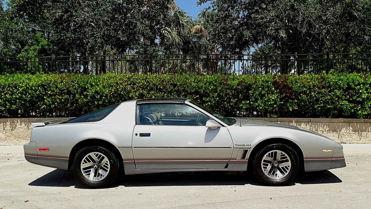 1985 Pontiac Firebird Trans Am 3rd Gen - Image 3 of 21
