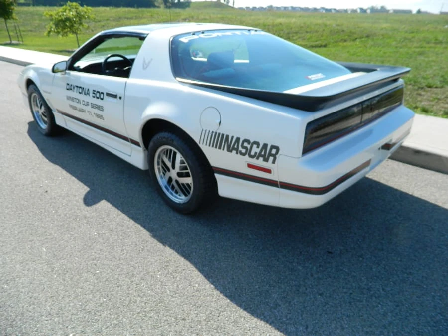 1985 Pontiac Firebird Trans Am 3rd Gen - Image 3 of 8