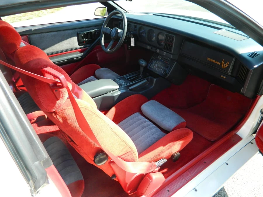 1985 Pontiac Firebird Trans Am 3rd Gen - Image 5 of 8