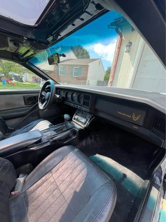 1985 Pontiac Firebird Trans Am 3rd Gen - Image 5 of 8