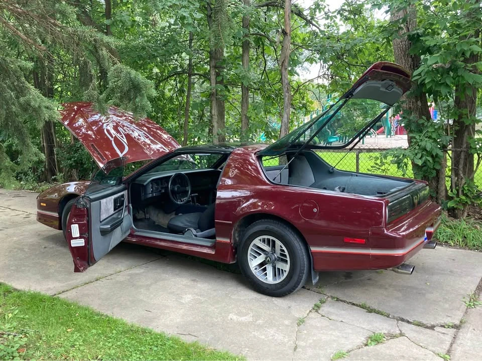 1985 Pontiac Firebird Trans Am 3rd Gen - Image 4 of 11