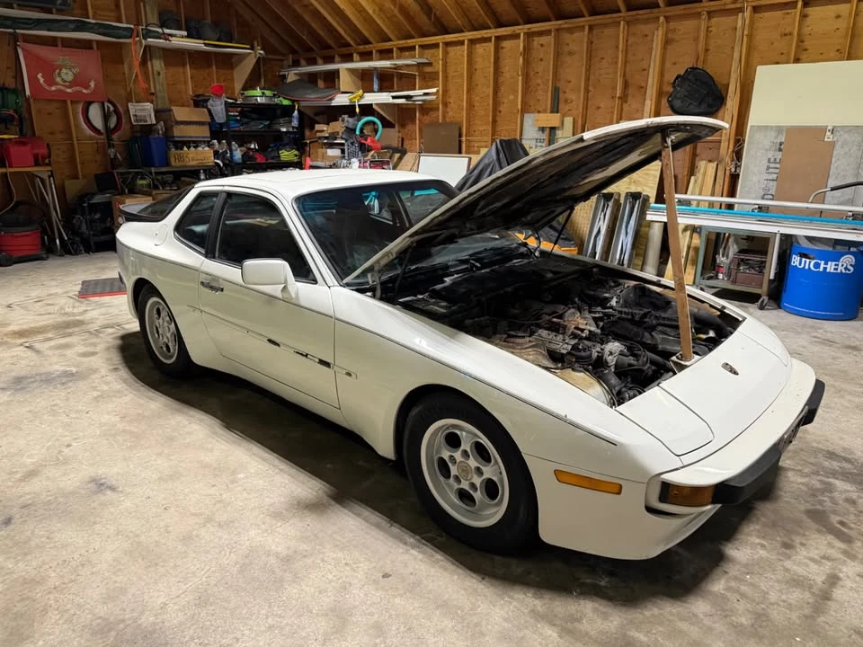 1985 Porsche 944 - Image 4 of 10