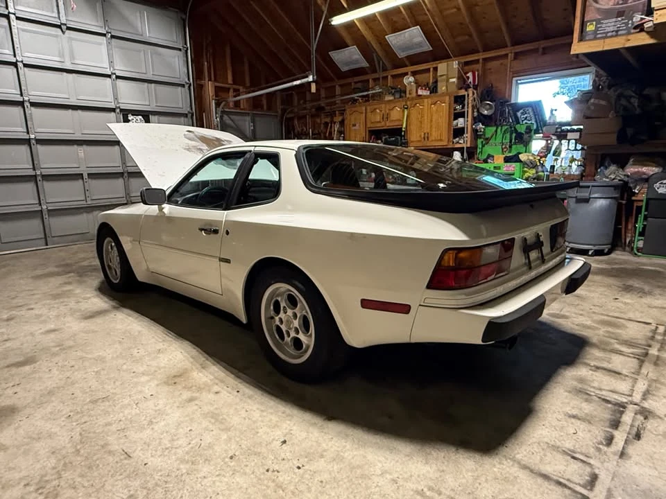 1985 Porsche 944 - Image 2 of 10