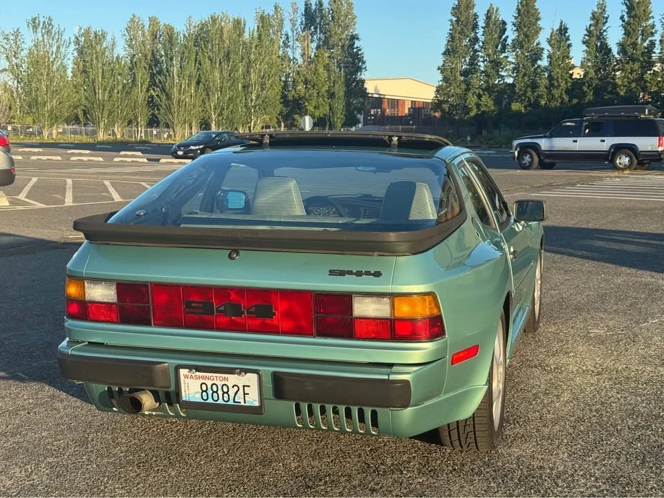 1985 Porsche 944 - Image 6 of 17