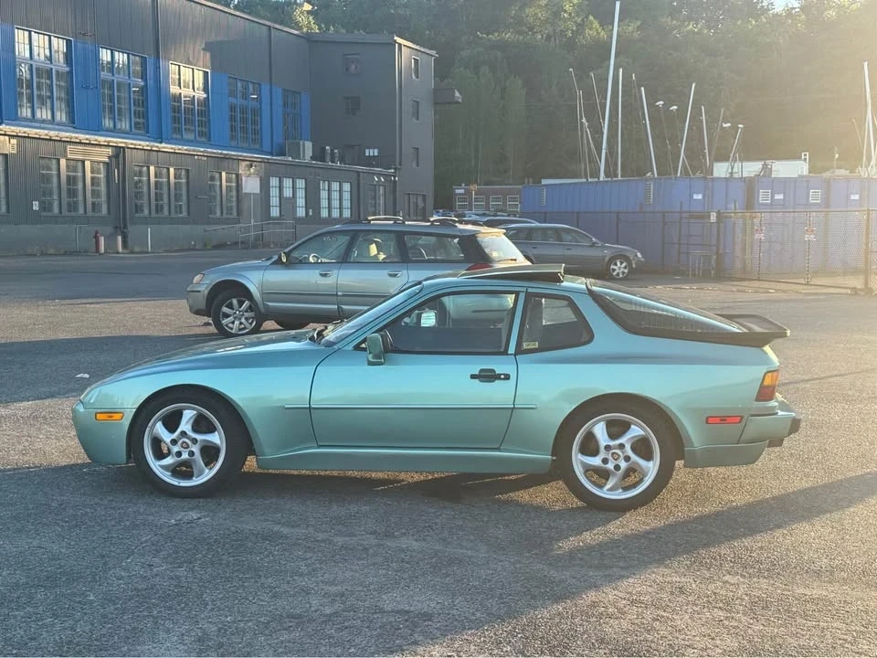 1985 Porsche 944 - Image 4 of 17
