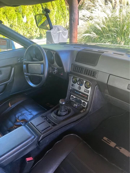 1985 Porsche 944 - Image 8 of 13