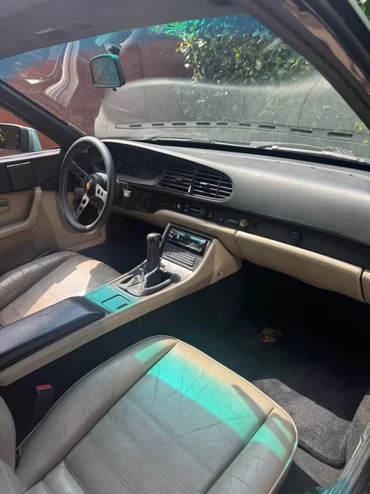 1985 Porsche 944 - Image 9 of 17