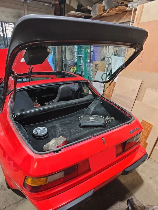 1985 Porsche 944 - Image 2 of 11