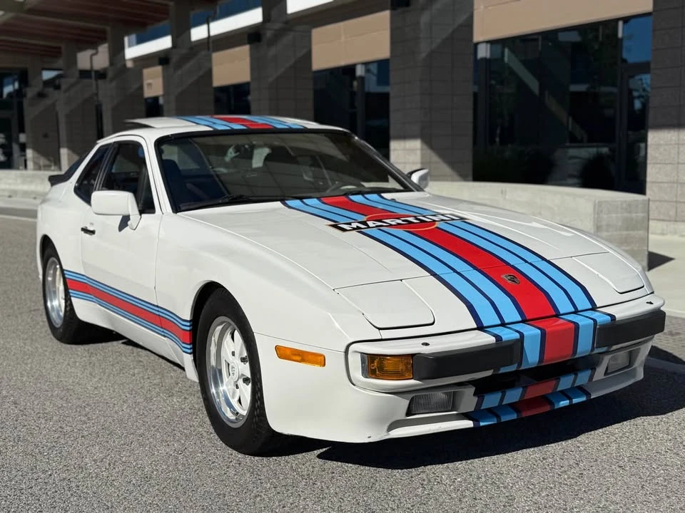 1985 Porsche 944 - Image 5 of 19