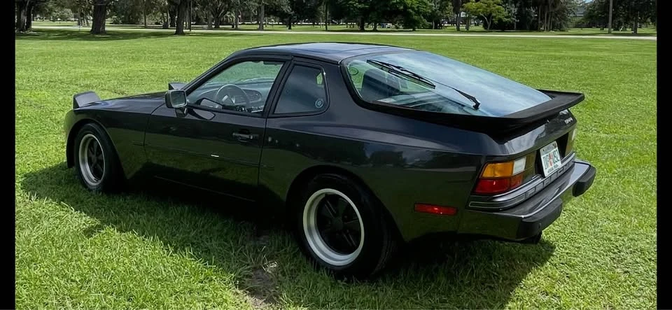 1985 Porsche 944 - Image 3 of 10