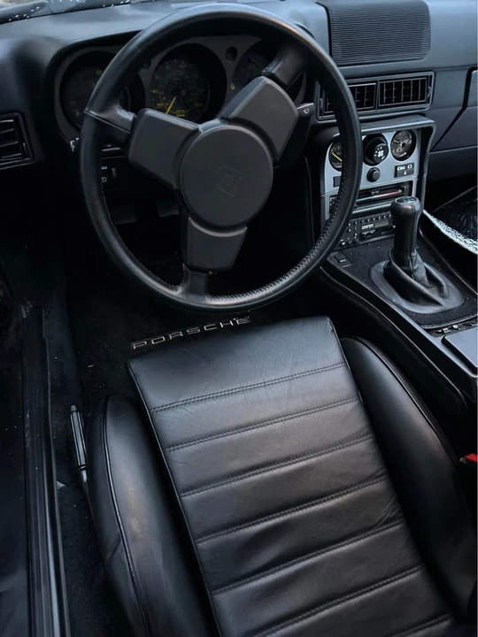 1985 Porsche 944 - Image 6 of 9