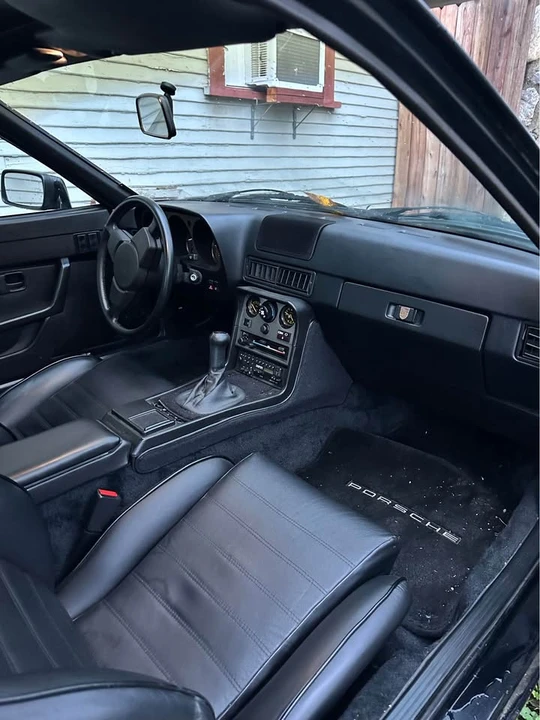 1985 Porsche 944 - Image 5 of 9